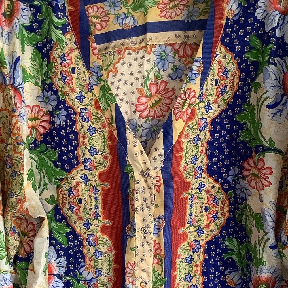 Johnny Was 100% silk top  XXL button front Preowned - Picture 5 of 11